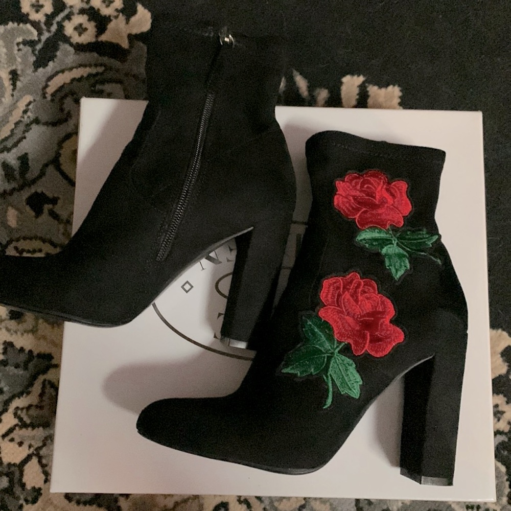Floral boots